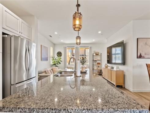 390 N Bellarose  , Anaheim, CA