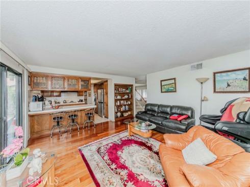 2586 E Riles   Circle, Anaheim, CA