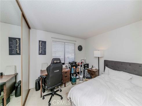 2586 E Riles   Circle, Anaheim, CA