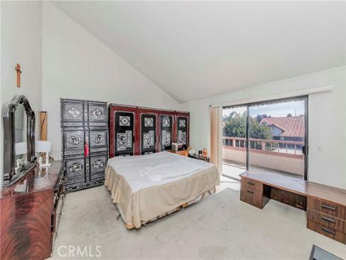 2586 E Riles   Circle, Anaheim, CA