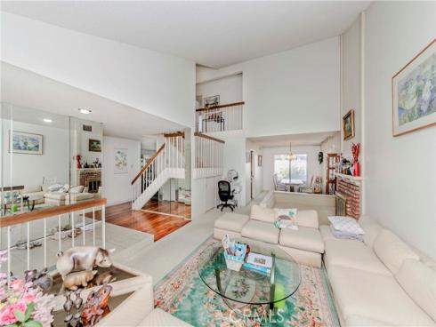 2586 E Riles   Circle, Anaheim, CA