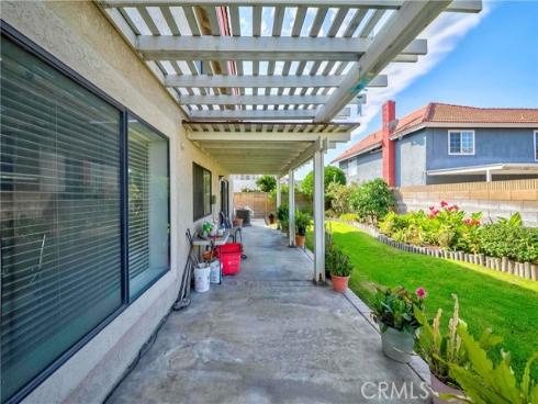 2586 E Riles   Circle, Anaheim, CA