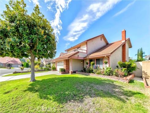 2586 E Riles   Circle, Anaheim, CA