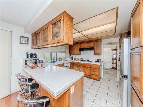 2586 E Riles   Circle, Anaheim, CA