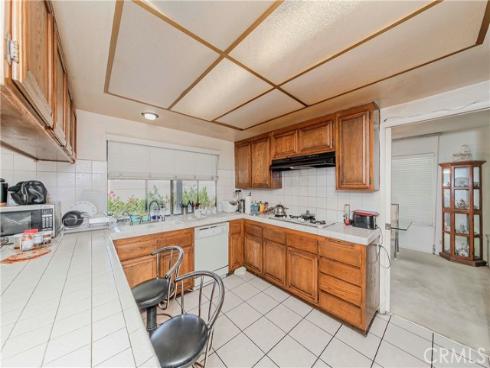 2586 E Riles   Circle, Anaheim, CA