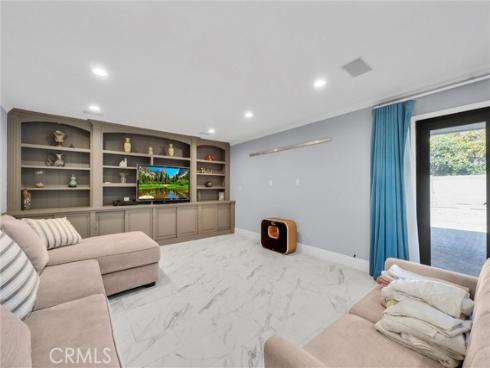 1417 W James Way  , Anaheim, CA