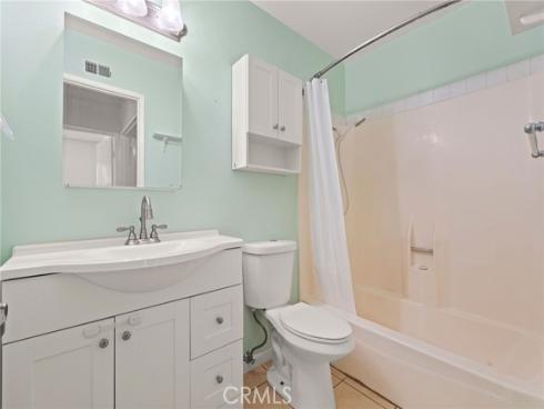 5466 E Willow Woods  A  Lane, Anaheim, CA