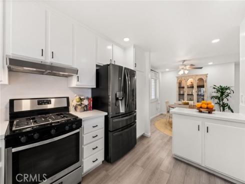 1760 N Oak Knoll  B , Anaheim, CA