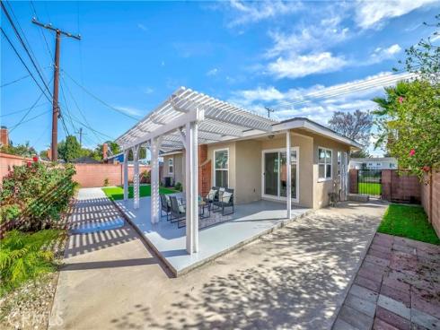 1325 E Romneya  , Anaheim, CA