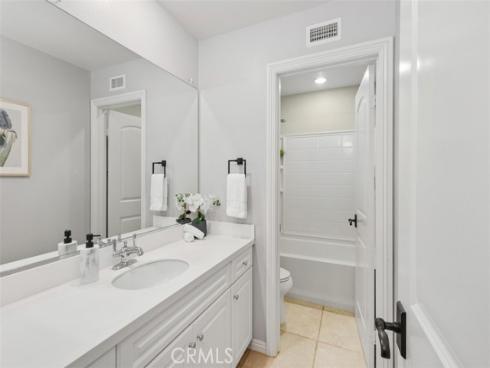 760 S Olive  , Anaheim, CA