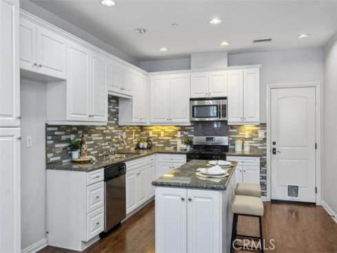 760 S Olive  , Anaheim, CA