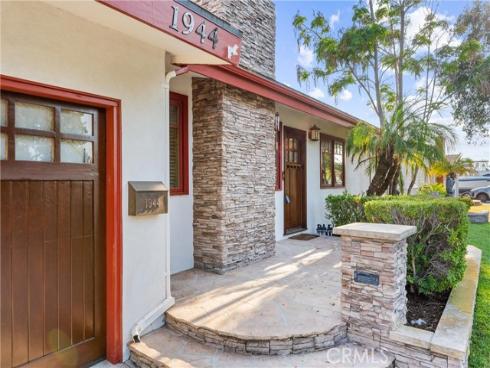 1944 W Lullaby   Lane, Anaheim, CA