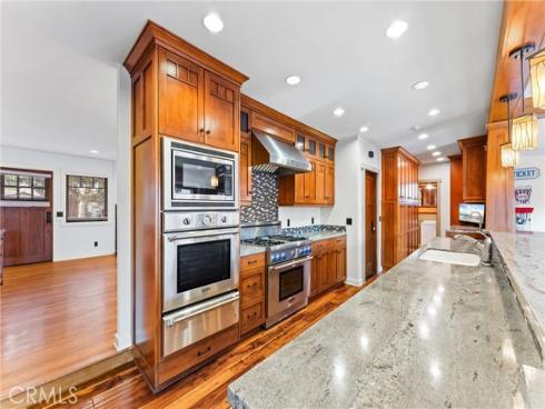 1944 W Lullaby   Lane, Anaheim, CA