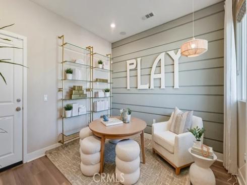 1720 E Park  11  Street, Anaheim, CA