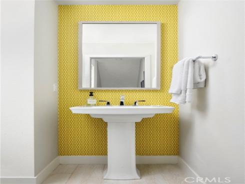 2211 W Orange  , Anaheim, CA