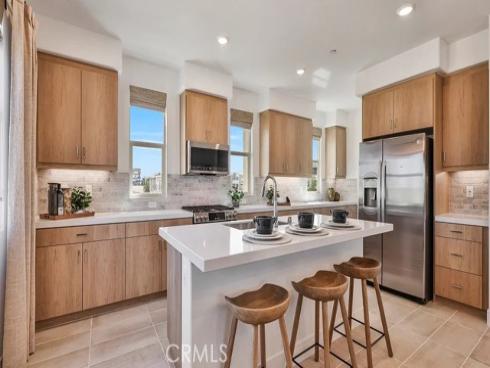 1750 E Park  18  Street, Anaheim, CA