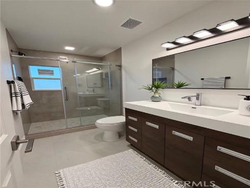 1804 E South  , Anaheim, CA