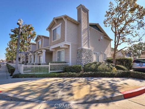 930 E. Chestnut Street