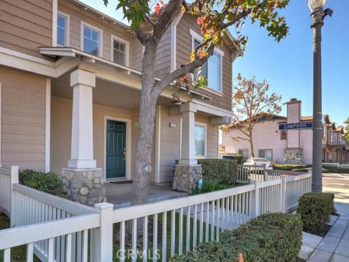 930 E Chestnut   Street, Anaheim, CA