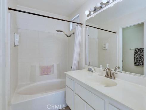 930 E Chestnut   Street, Anaheim, CA