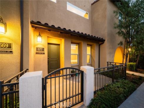 677 S District  , Anaheim, CA