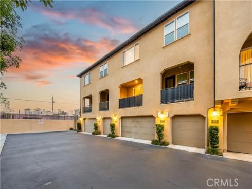 677 S District  , Anaheim, CA