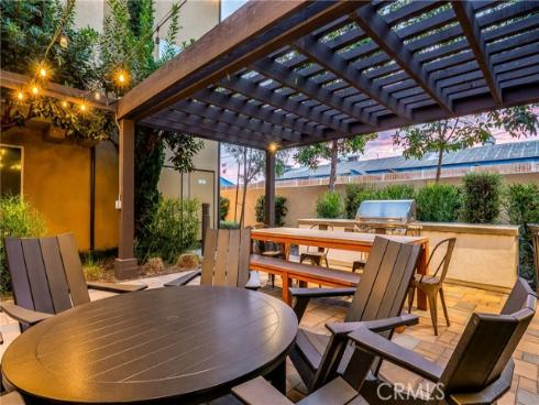 677 S District  , Anaheim, CA