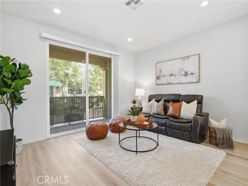 677 S District  , Anaheim, CA