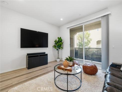 677 S District  , Anaheim, CA