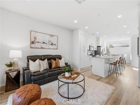 677 S District  , Anaheim, CA