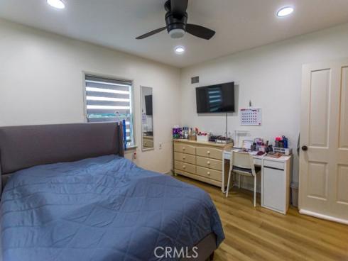 702 N Pine  , Anaheim, CA