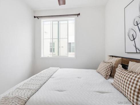 707 S Mosaic St  , Anaheim, CA