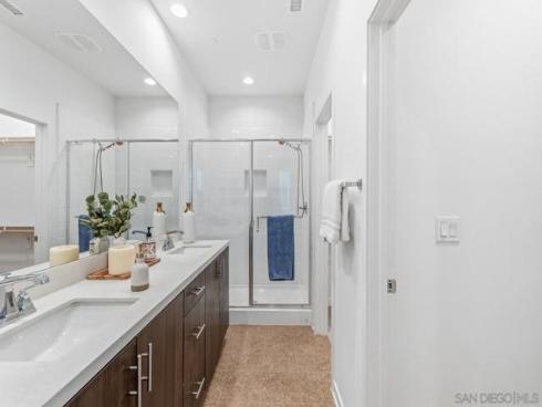 707 S Mosaic St  , Anaheim, CA