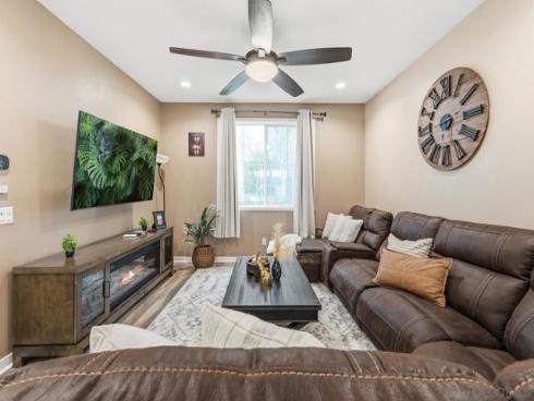 707 S Mosaic St  , Anaheim, CA