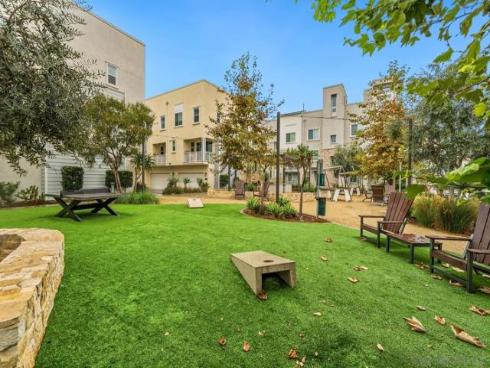 707 S Mosaic St  , Anaheim, CA