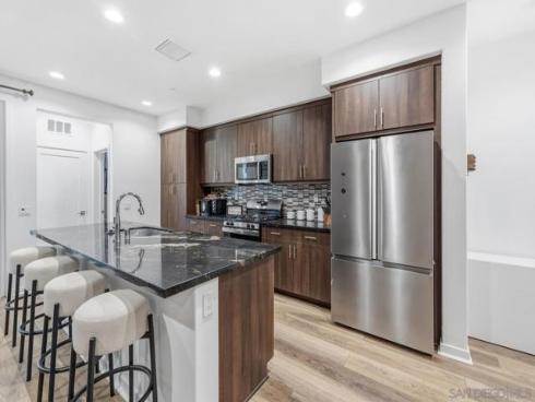 707 S Mosaic St  , Anaheim, CA