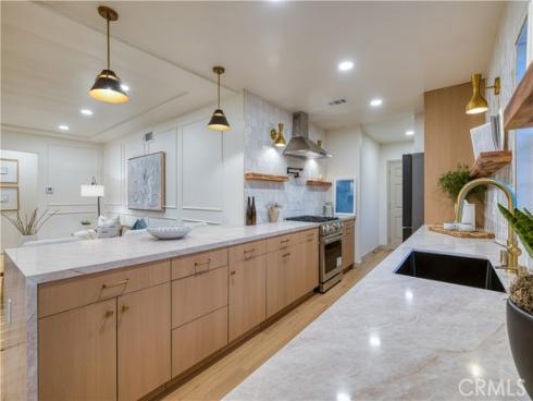 925 W Autumn , Anaheim, CA