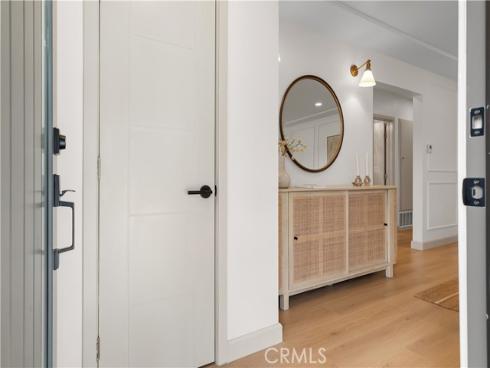 925 W Autumn , Anaheim, CA