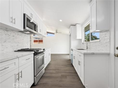 930 S Emerald   Street, Anaheim, CA