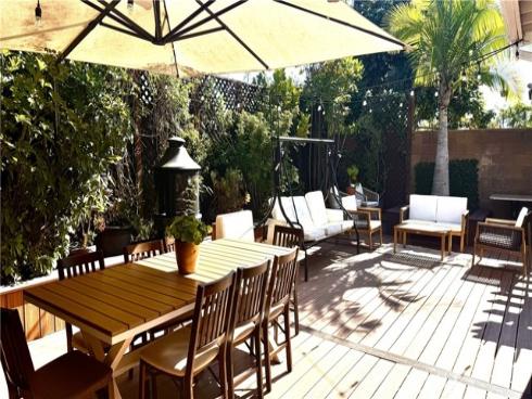 2512 W Halfmoon  , Anaheim, CA