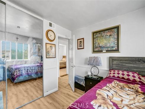 1341 S Pembrooke Lane, Anaheim, CA