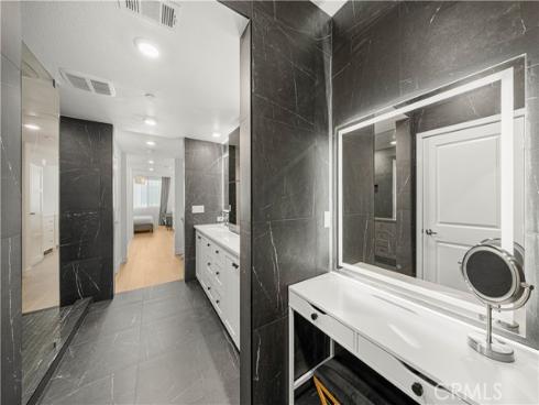 1891 S Union  99 , Anaheim, CA