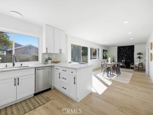 2228 E Nyon Avenue, Anaheim, CA