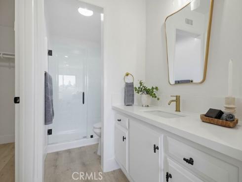 2228 E Nyon Avenue, Anaheim, CA