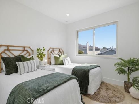 2228 E Nyon Avenue, Anaheim, CA