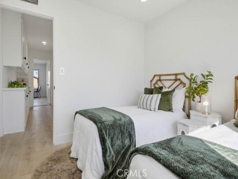 2228 E Nyon Avenue, Anaheim, CA