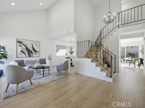 2228 E Nyon Avenue, Anaheim, CA