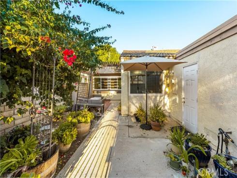 5573 E. Vista Del Rio