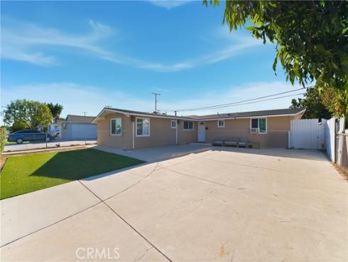 745 N N Vine St  , Anaheim, CA