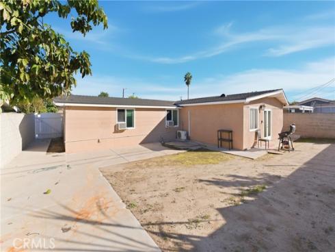 745 N N Vine St  , Anaheim, CA